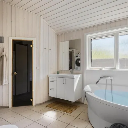 Stunning In With Sauna Semesterbostad *