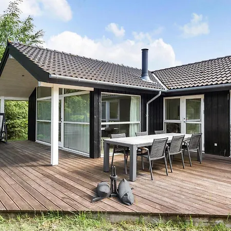 Semesterbostad Stunning In With Sauna